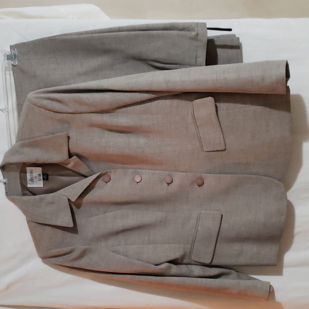 2 pc women's pant suit